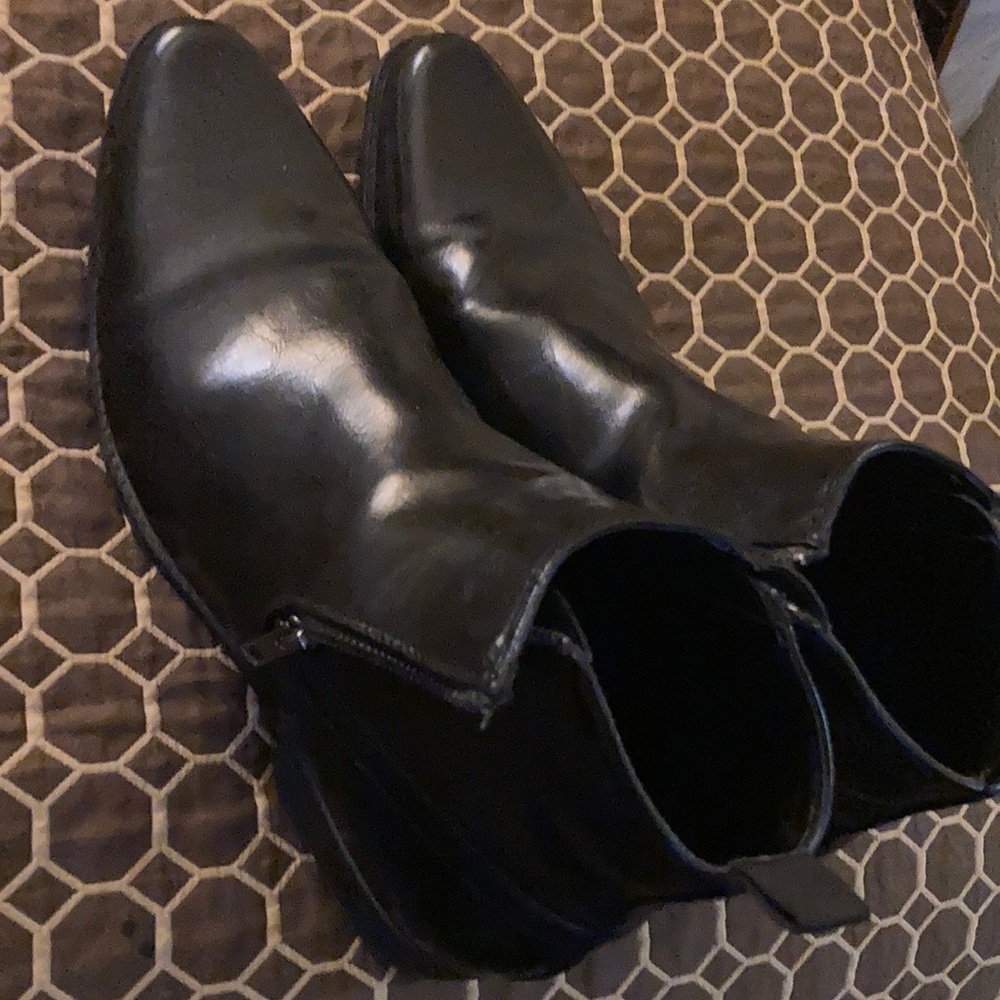 ASOS LEATHER SIZE 9 1/2 M